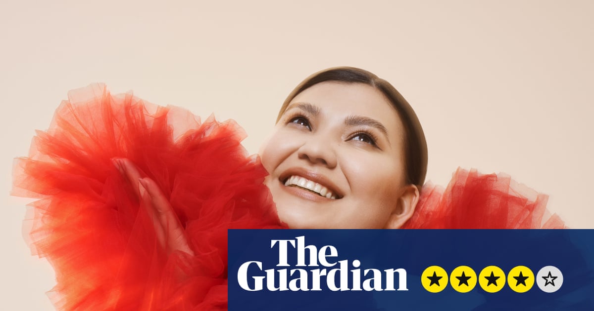 Aigul Akhmetshina: Mujer Fatal album review – classy and sensual in music from Bizet to Britten and Bernstein