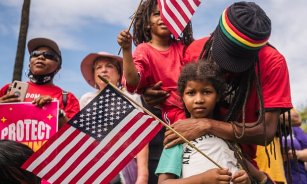 A demonstration against the Senate filibuster on 26 July in Phoenix, Arizona usa,us , arizona,Allie Young,Kyrsten Sinema,Democrat from Arizona, Channel Powe,harbouchanews