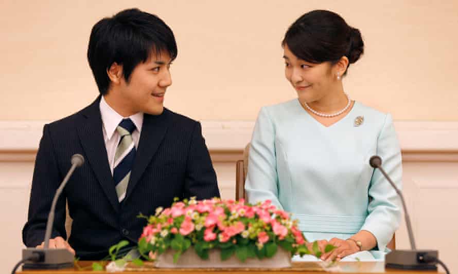 Princess Mako, left, with her fiance, Kei Komuro, at a press conference to announce their engagement in 2017.