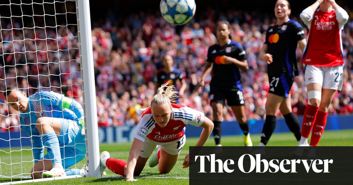 Melchie Dumornay's instant reply puts Lyon in control against Arsenal