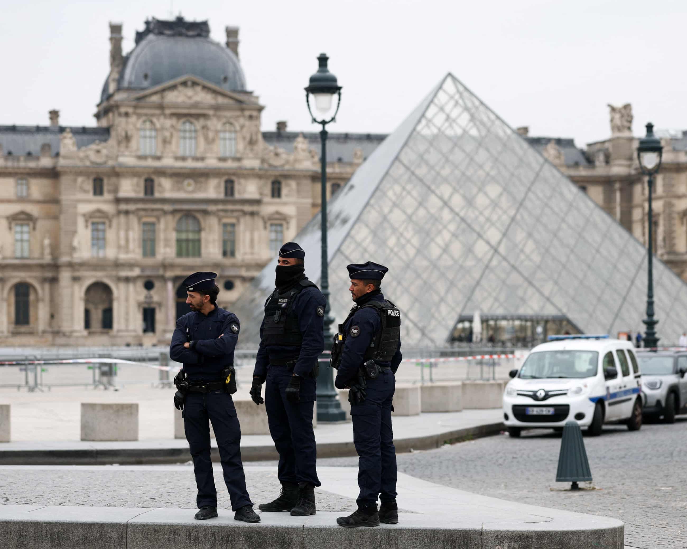 ‘Priceless’ jewellery stolen from Louvre in raid by ‘experienced’ thieves