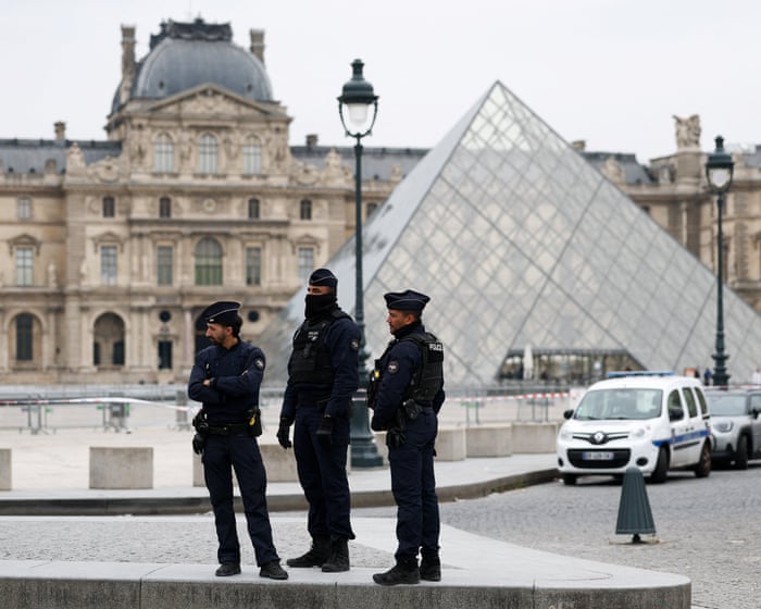 ‘Priceless’ jewellery stolen from Louvre in raid by ‘experienced’ thieves