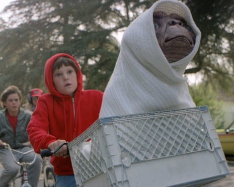 A wicking towel … Elliott and ET dealing with his moisture issues.