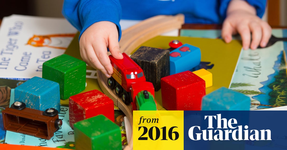 Full-time work is no bar to poverty in UK, report says | Poverty | The ...