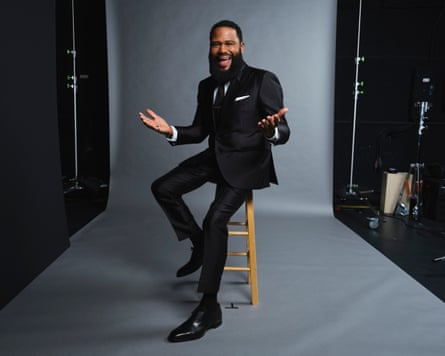 Anthony Anderson hosts Star Search.