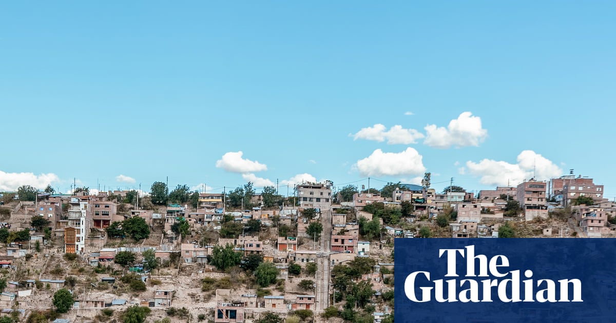 Υψηλός κίνδυνος αλλά φιλοξενεί χιλιάδες: οι αυτοσχέδιες πόλεις στο έλεος των κατολισθήσεων και των πλημμυρών στο Περού