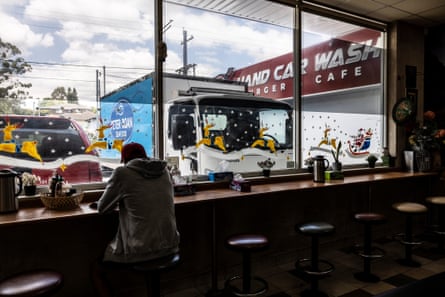 2 Foodies is an example of a new type of destination dining, where customers are known to drive for an hour to eat at the Vietnamese restaurant.
