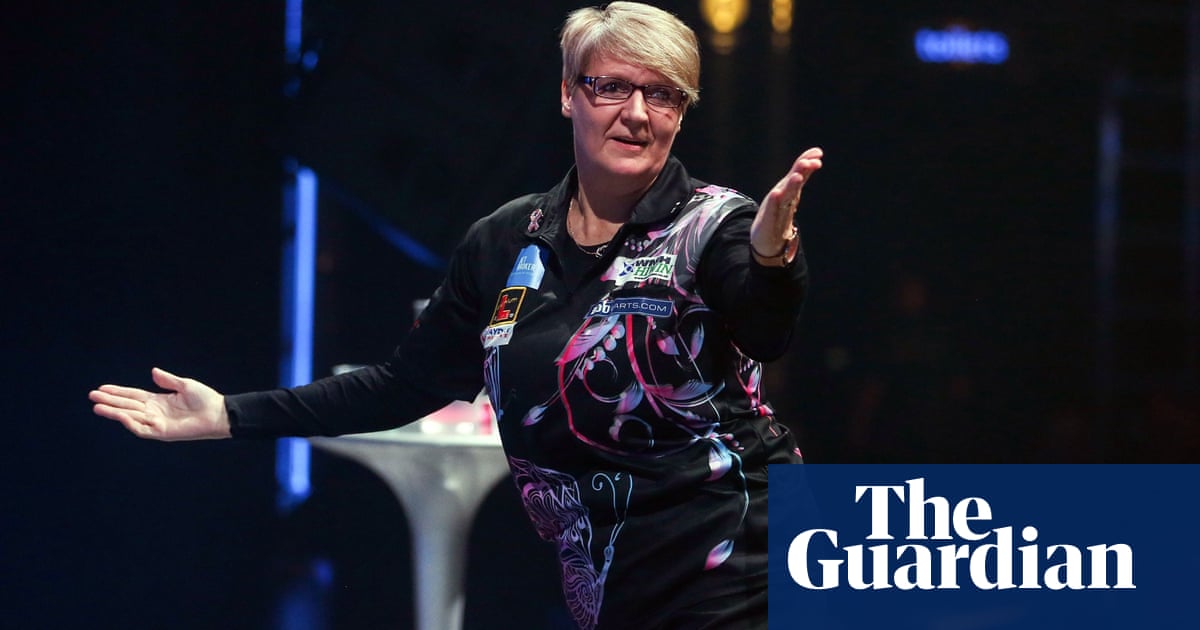 Lisa Ashton creates history as first woman to win PDC Tour card