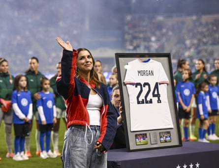 Alex Morgan waves to the crowd on Thursday night in Chester, Pennsylvania.