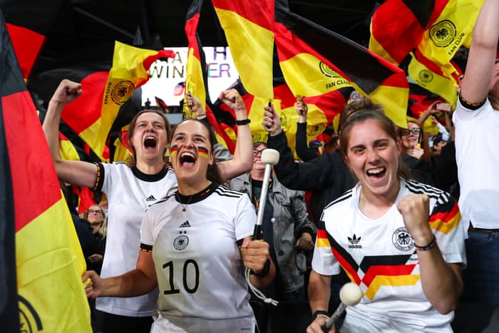 Fans de Alemania la victoria de su equipo.