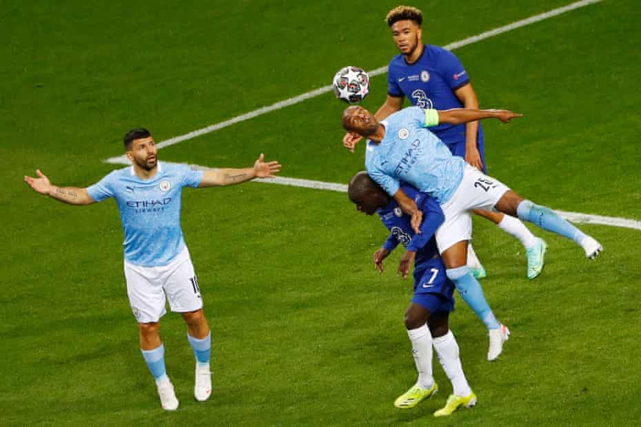 Fernandinho came on as a second-half substitute for Manchester City, who started the game without a defensive midfielder.
