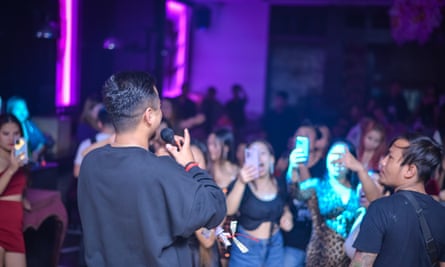 Moko Koza performing.