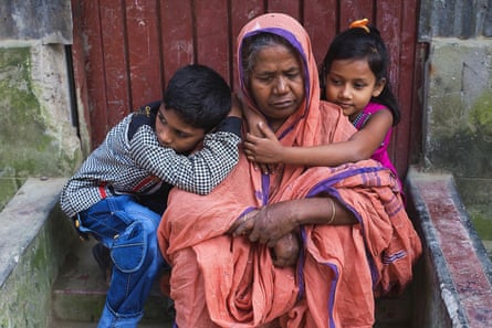 Shurjyo Begum with her grandchildren. Shurjyo has died in March 2017