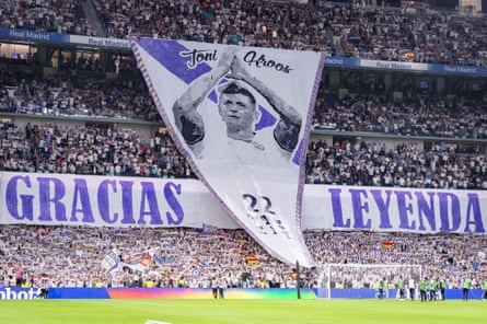 Real Madrid fans show their appreciation for Toni Kroos.