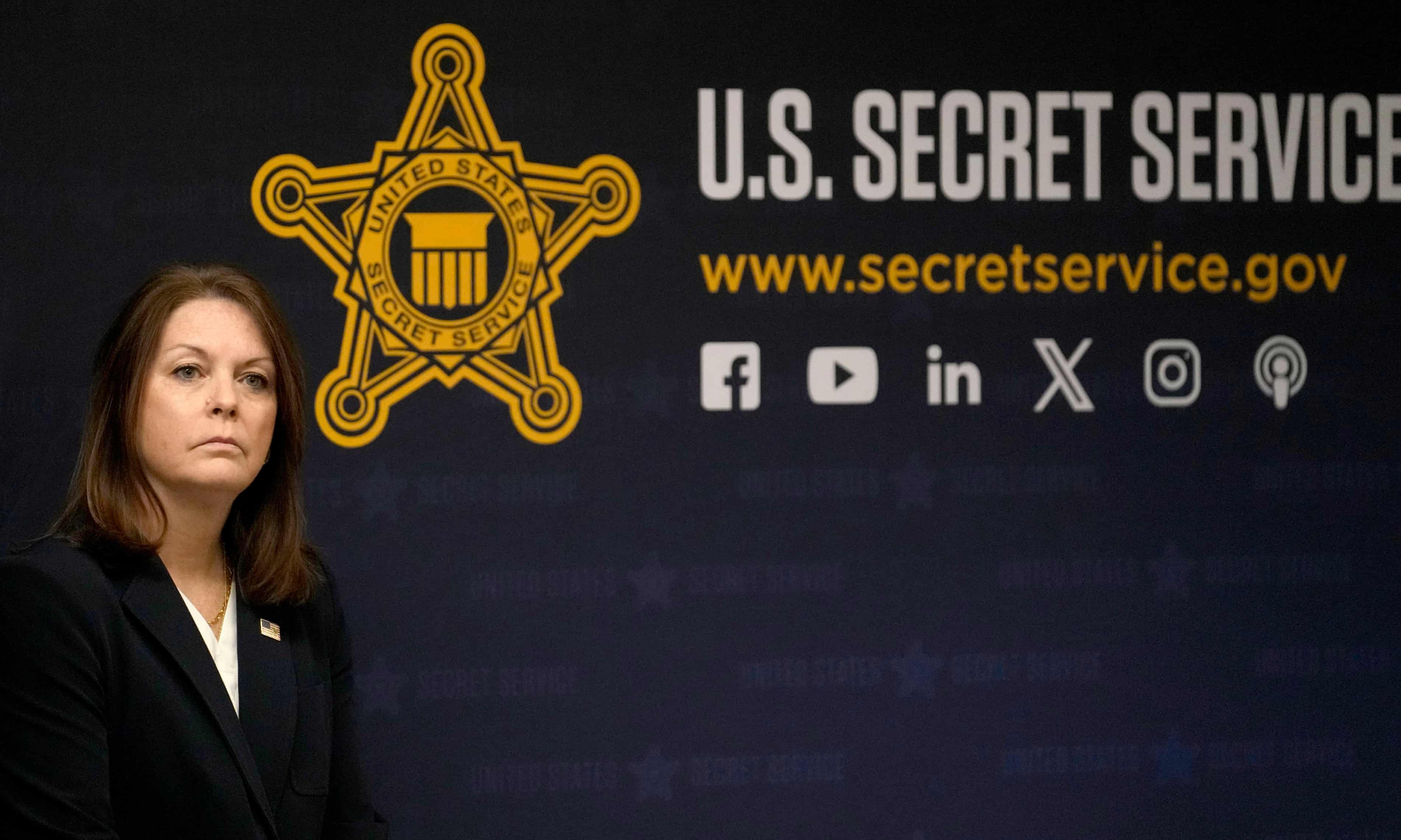 House Democrat calls for Secret Service director to resign after Trump rally shooting (theguardian.com)