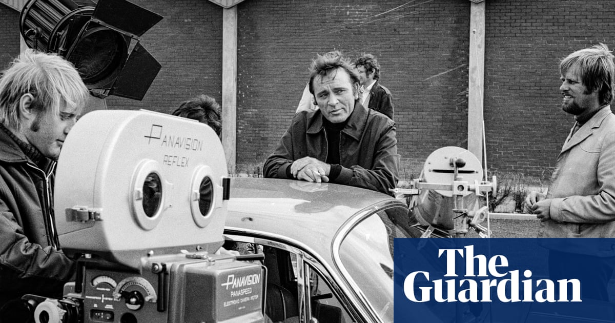 Richard Burton and Liz Taylor on the set of Villain – in pictures