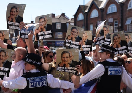 'Keir Starmer, Jew harmer'