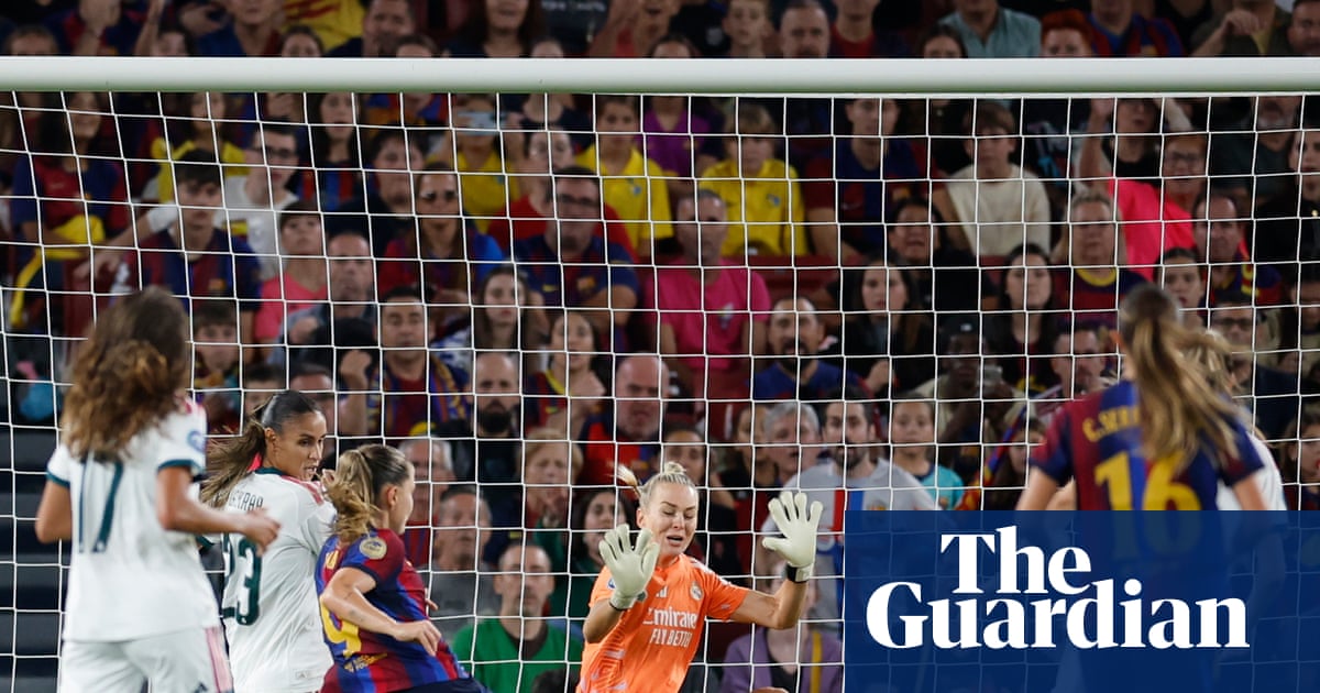 Clàudia Pina hits four as Barcelona score seven goals to demolish Real Madrid