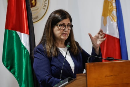 Varsen Aghabekian Shahin speaking to the press