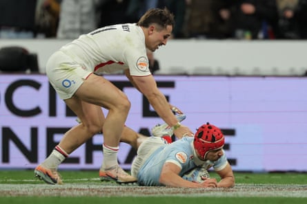 Louis Bielle-Biarrey scores one of his four tries in France’s enthralling victory