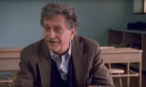 Kurt Vonnegut in Unstuck in Time, in a classroom.