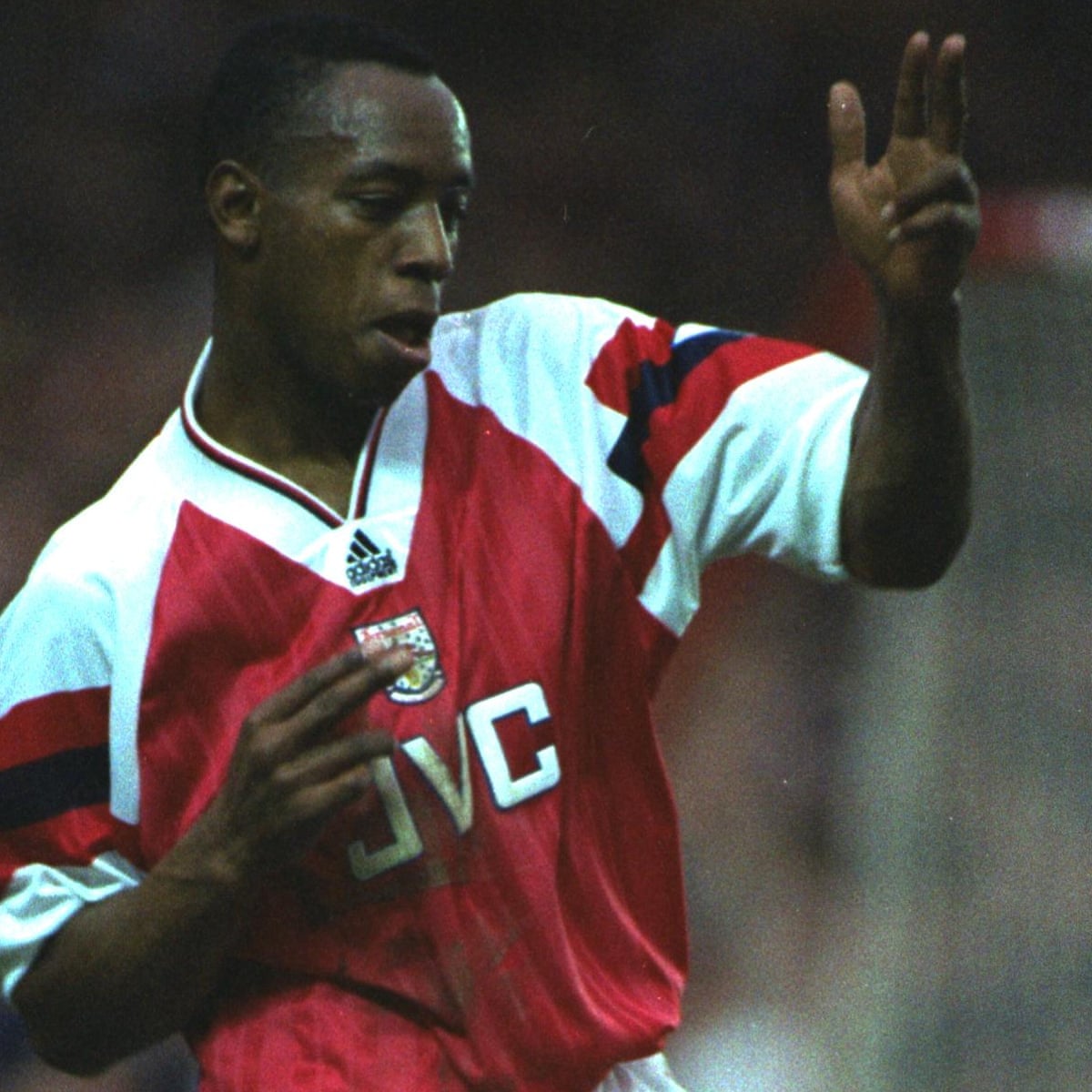 Adidas To Become Arsenal S New Kit Supplier From 2019 20 In 300m Deal Football The Guardian