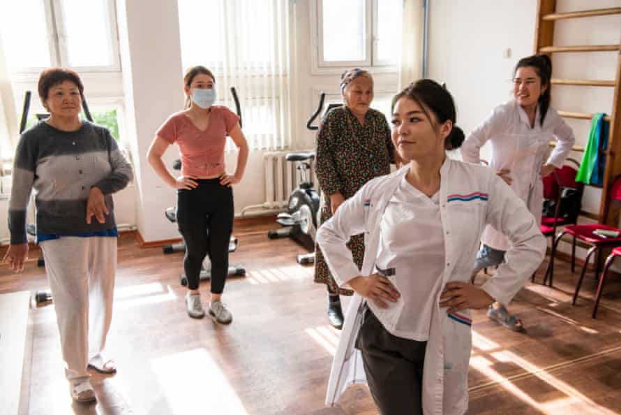 Nurse Aidai Temiraly Kyzy dances the Kara Jorgo with patients