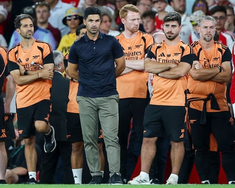 Mikel Arteta watches on as his Arsenal side play Como in preseason