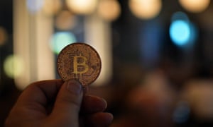 be kell fektetnem a bitcoin forradalomba melyik kriptoba érdemes befektetni