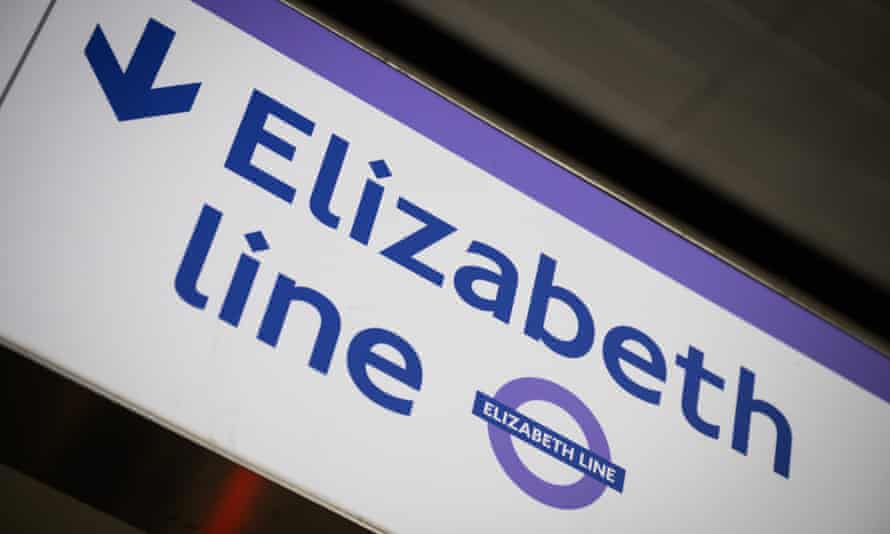 A sign for the Elizabeth line at Farringdon station.