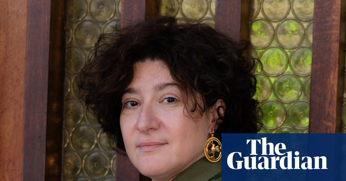 The Disappearing Act by Maria Stepanova review – a poetic exploration of Russian guilt