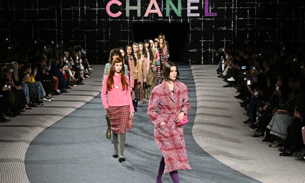 leaves Paris fashion crowd with tweeds | Paris fashion week | The Guardian