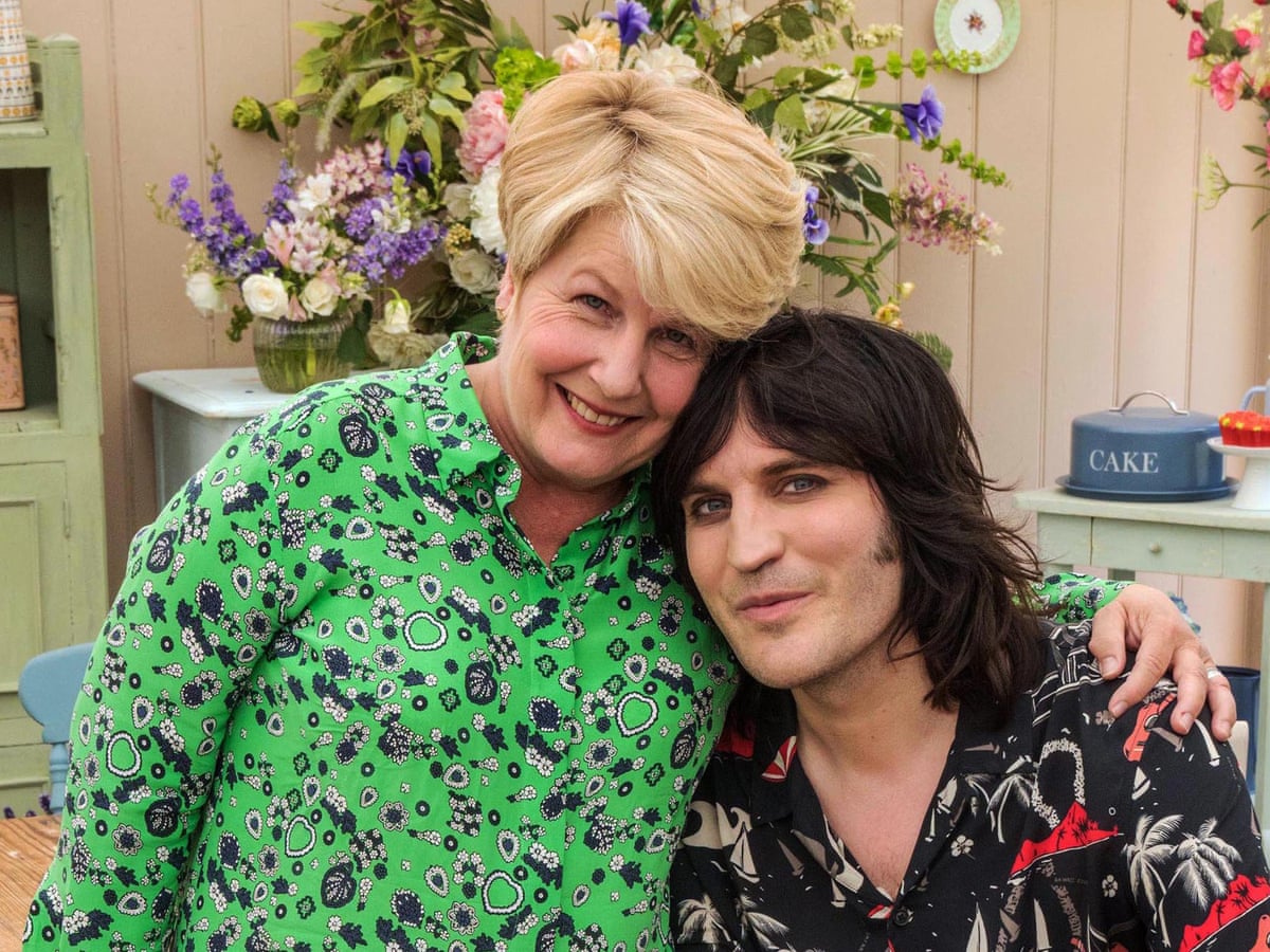 Sandi Toksvig Quits As Great British Bake Off Co Host The Great British Bake Off The Guardian Cohost Of The Great British Bake Off Christmas 2021