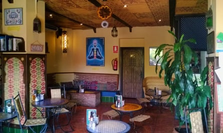 Moorish-design interior at restaurant Tetería Baraka, La Alpujarra, Andalucía.