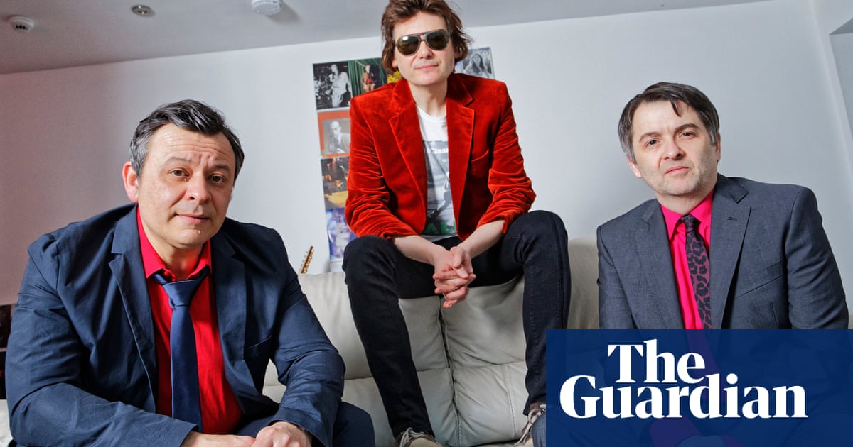 Manic Street Preachers announce free arena show for NHS workers