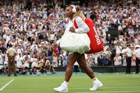 Serena Williams arrives on court ahead of her first round match