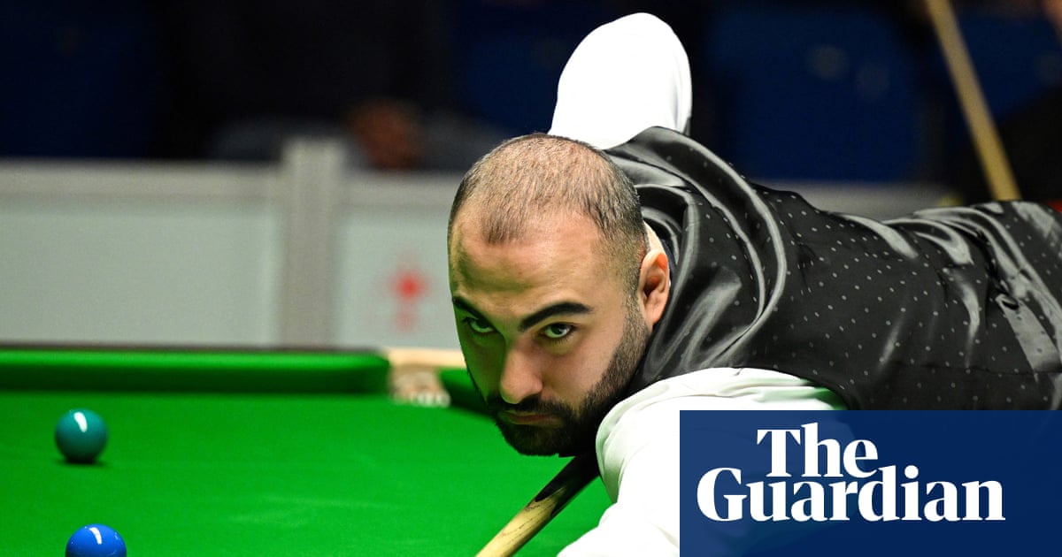 Iranian Vafaei struggling to focus on snooker at Crucible as bombs fall on his country