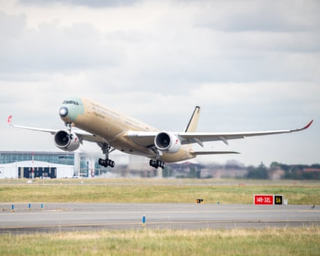 Qantas tests new ultra-long-range Airbus in 17,000km direct flight from France to Melbourne