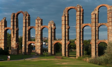 Roman aqueduct of Los Milagros, Merida.