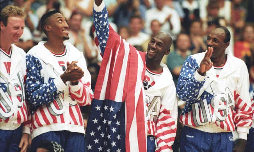 Resultado de imagen de jordan dream team gold