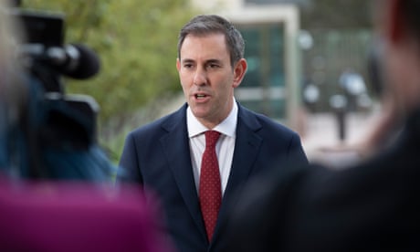 Jim Chalmers arrives at the ministerial entrance of Parliament House on budget day