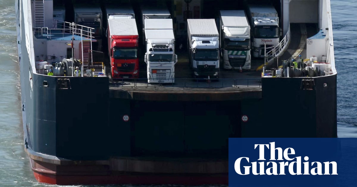 New Brexit checks to cost UK business £2bn and fuel inflation, report finds | Trade policy