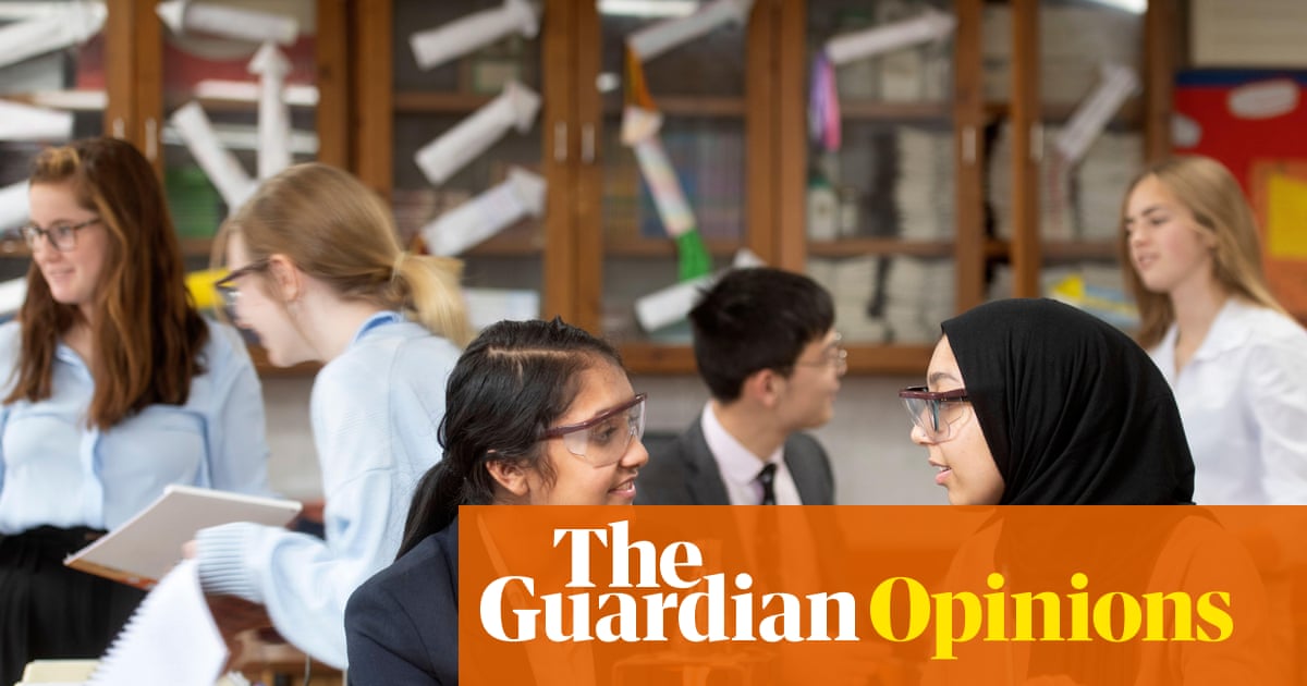 The Guardian view on the two cultures: bridge the divide, starting with A-levels | Editorial