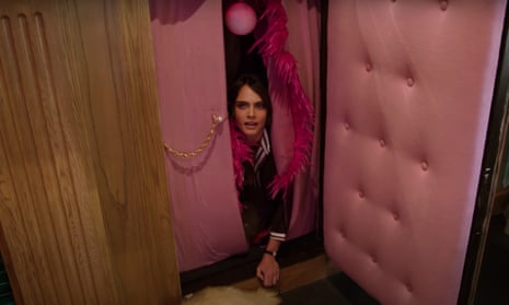 Chronicles of labia ... Cara Delevingne in her vagina tunnel.