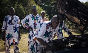 Supporters of President Paul Biya