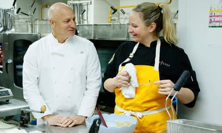 Judge Tom Colicchio with competitor Stephanie Cmar in Top Chef, season 17