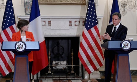Antony Blinken and Catherine Colonna in front of US and French flags at a news conference in Washington