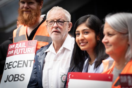 Jeremy Corbyn and Zarah Sultana on a picket line.