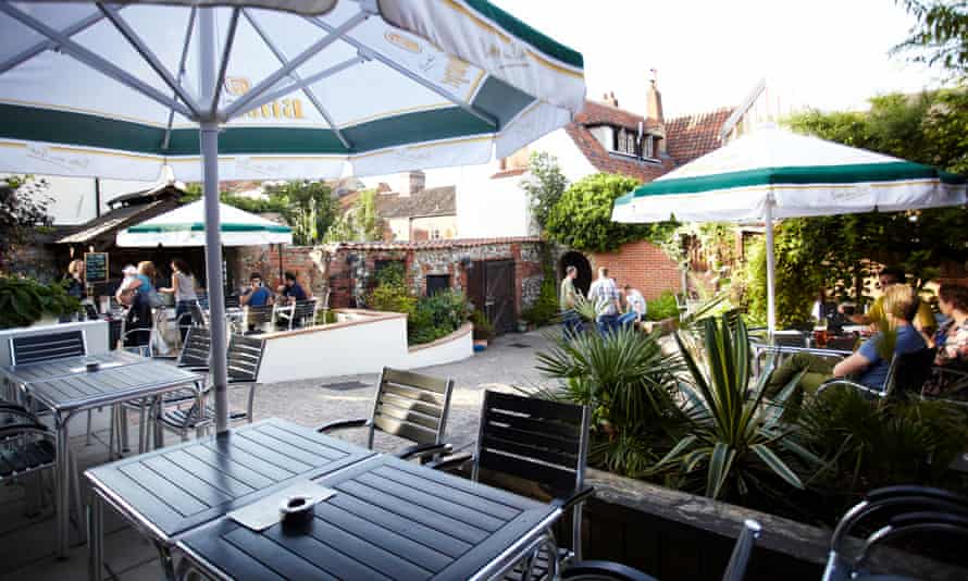 10 Of The Best Uk Beer Gardens Readers Travel Tips United Kingdom Holidays The Guardian