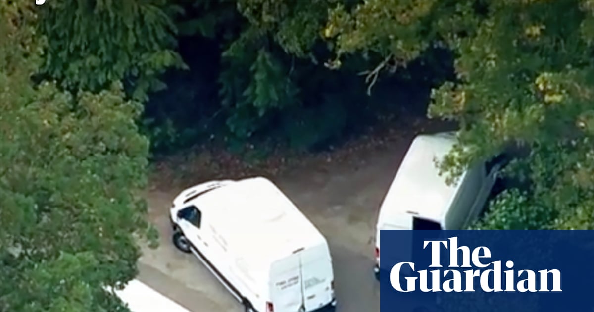 Counter-terrorism police investigate 'major incident' near RAF Fairford